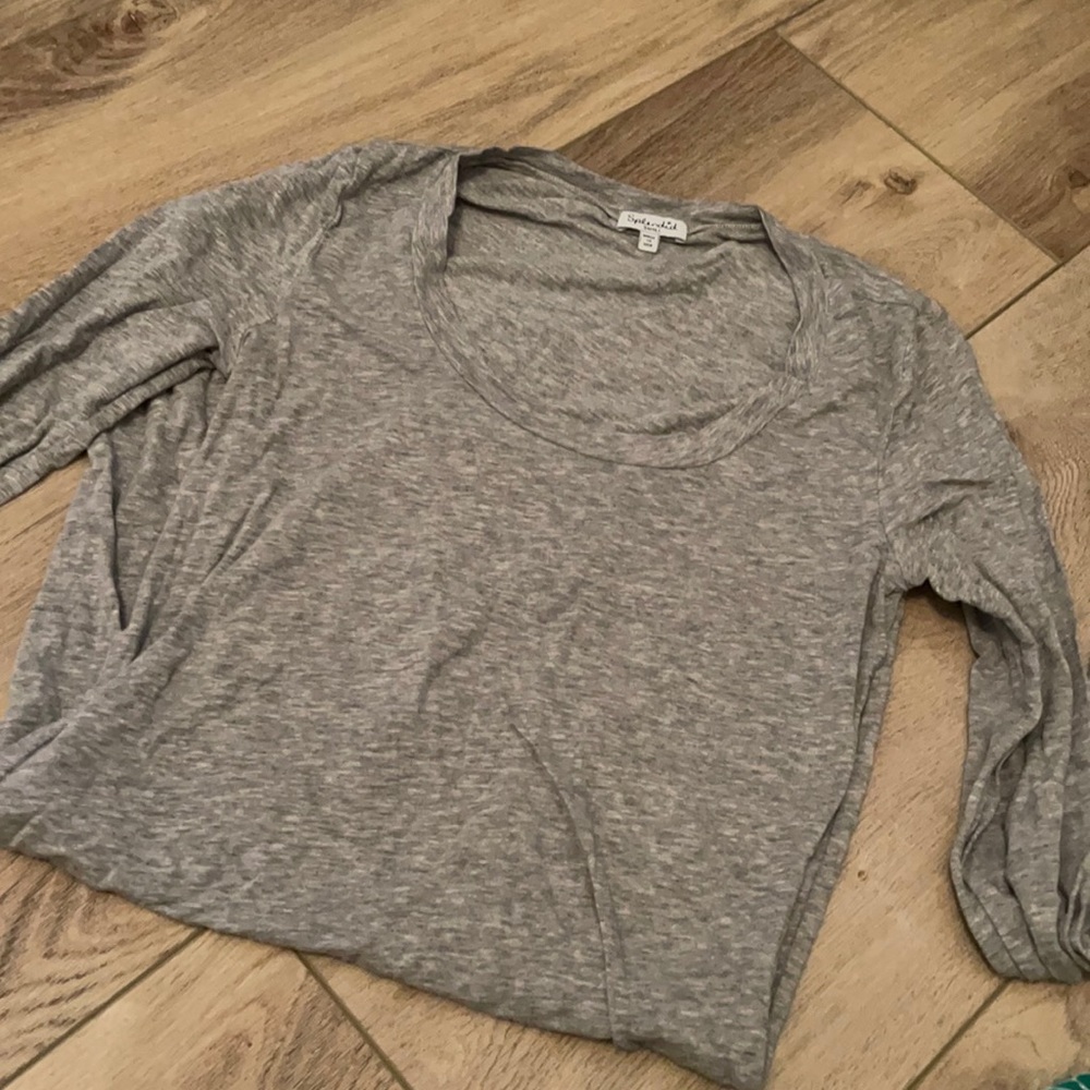 Grey long sleeved tee